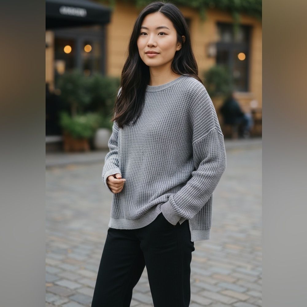 NWT Hello Nite Women’s Indigo Blue Waffle Sweater Crew Neck Thumb Holes - Size S